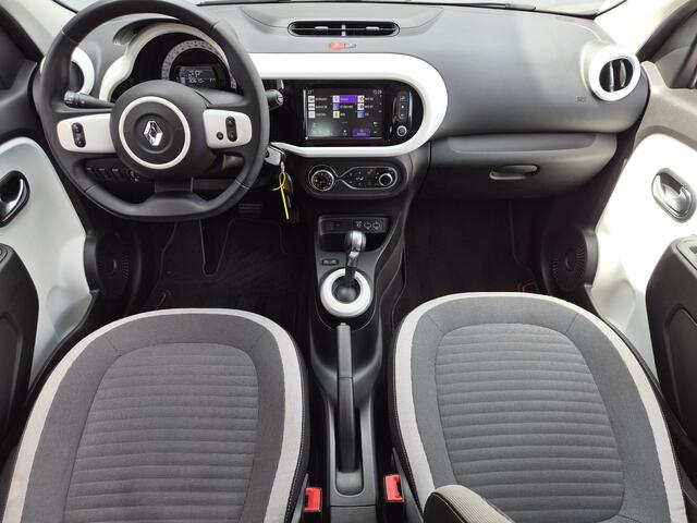 Renault TWINGO Z.E. R80 Collection / SOH 94% / Dealer onderhouden / Airco / Navigatie via Apple Carplay of Android Auto / Cruise control / Parkeersensoren achter / Lichtmetalen wielen 15" / Elektrische ramen voor /