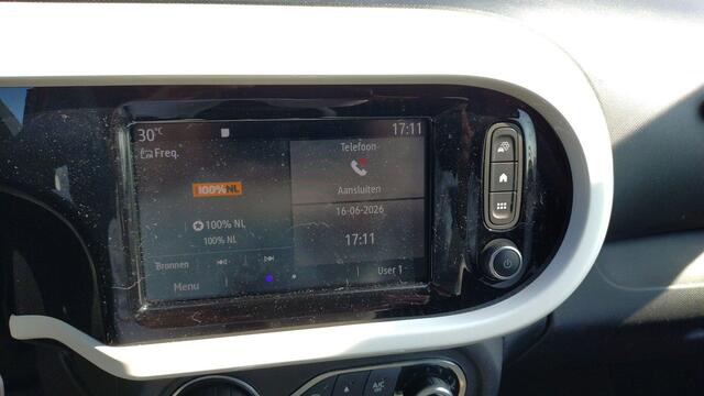 Renault TWINGO 1.0 SCe Intens | 1E EIGENAAR | DEALERONDERHOUDEN | CLIMATE CONTROL | CRUISE CONTROL |