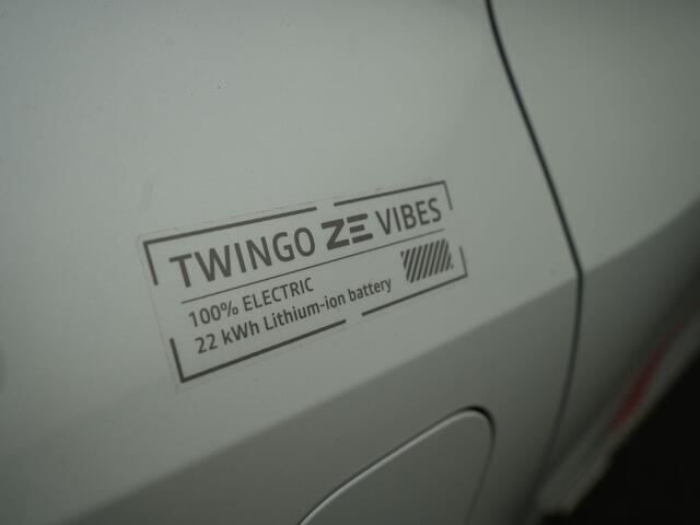 Renault TWINGO Z.E. R80 Série Limitée Vibes - RIJKLAARPRIJS - Volledig Elektrisch! - Achteruitrijcamera - Apple Carplay - Android Auto - Dealeronderhouden