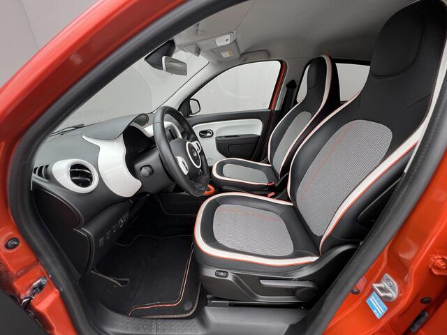 Renault TWINGO Z.E. R80 Série Limitée Vibes / Dealer onderhouden / Accu SoH 93,86 % / 3 fase laden / Navigatie / Camera / Stoelverwarming / 16" LM wielen /