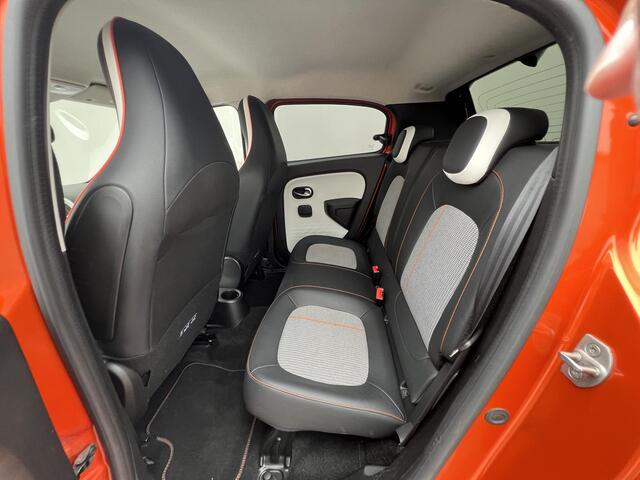 Renault TWINGO Z.E. R80 Série Limitée Vibes / Dealer onderhouden / Accu SoH 93,86 % / 3 fase laden / Navigatie / Camera / Stoelverwarming / 16" LM wielen /
