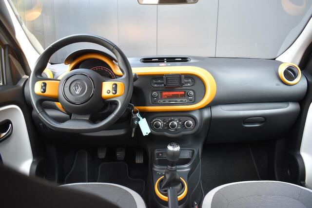 Renault TWINGO SCe Collection AIRCO | BLUETOOTH | ELEK RAMEN NE SPIEGELS OOK VERWARMD | AFSTANDBEDIENING | DEALER ONDERHOUDEN |