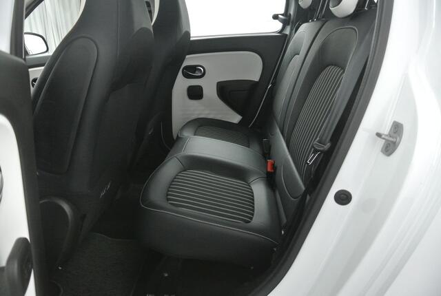 Renault TWINGO Z.E. R80 Intens | Navigatie | Climate Control | Carplay/Android Auto |