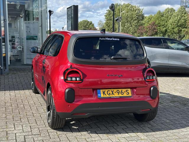 Renault TWINGO Techno 80pk Urban Range l DEMOVOORDEEL! l BTW-AUTO l Meest luxe uitvoering!