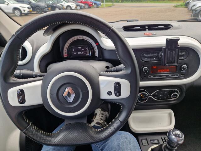 Renault TWINGO 0.9 TCE Intens 90pk, Cabrio, Clima, Cruise, Lichtmetaal, Bluetooth