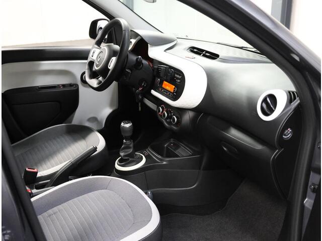 Renault TWINGO 1.0 SCe Collection | 2de eigenaar | Airco | Bluetooth | LED | Start/Stop Systeem | Buitenspiegels elektrisch verstel -en verwarmbaar | Isofix | DAB Radio |