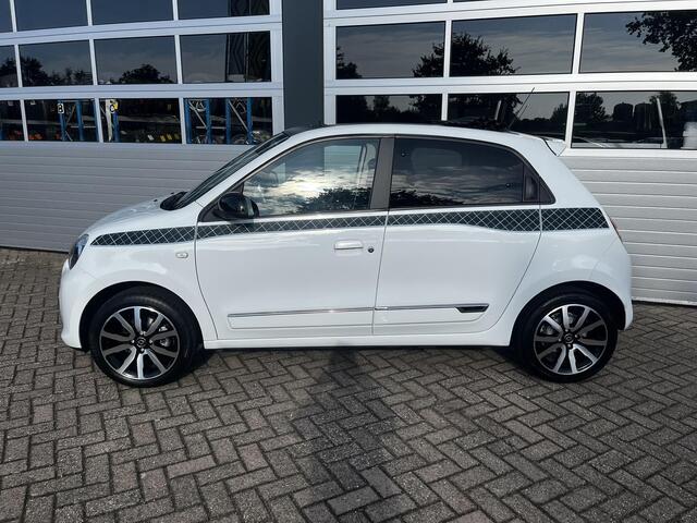Renault TWINGO 0.9 TCe 90 Parisiene
