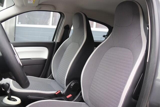 Renault TWINGO Z.E. R80 Intens, Carplay, Cruise, Airco, SOH 94%