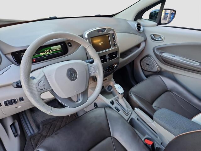 Renault ZOE Q90 Bose Quickcharge 41 kWh | DAB | Camera | Navi | Clima | Licht- en Regensensor |