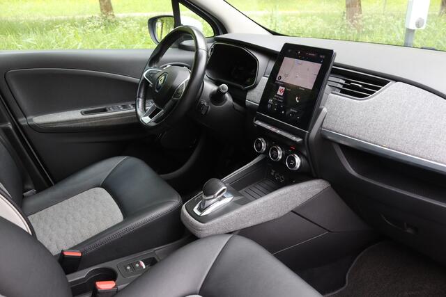Renault ZOE R135 Intens 52 kWh (incl. accu!) LED/Navi/Camera/Keyless/Crc/Ecc/Pdc/16"