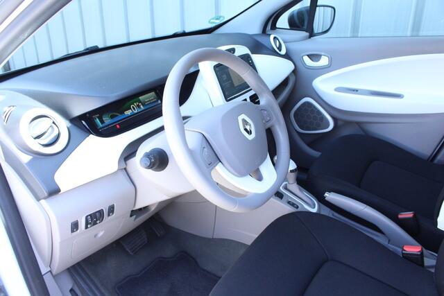 Renault ZOE R90 Life 41 kWh R-Link NAVI BT CLIMA LMV '17