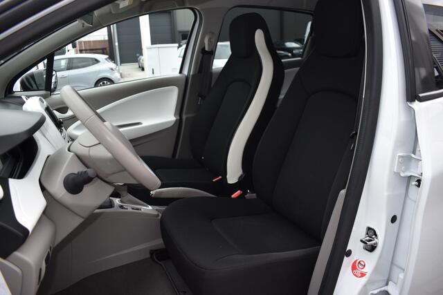 Renault ZOE R90 Life 41 kWh | INCL. ACCU | CAMERA | NAVI | CLIMATE CONTROL | CRUISE CONTROL | PDC | LMV