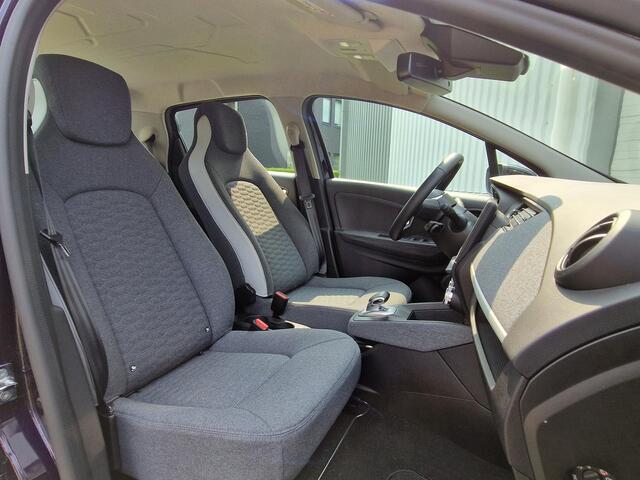 Renault ZOE R135 Evolution 52 kWh / Dealer Onderhouden / Cruise Control / Apple & Android Carplay / Navigatie /