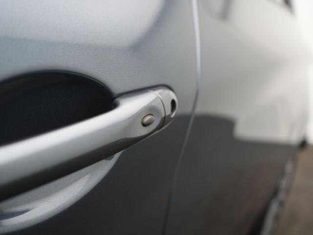 Renault ZOE R135 Zen 52 kWh - RIJKLAARPRIJS - Stoelverwarming - Achteruitrijcamera