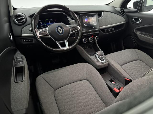Renault ZOE R110 Life 52 kWh Huur Accu | Elektrisch | Airco LED Camera Carplay Cruise 16"LMV Parkeersensoren
