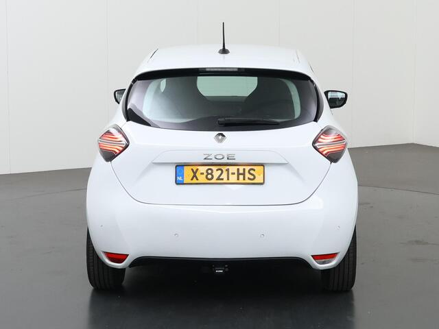 Renault ZOE R110 Life 52 kWh | Trekhaak | Navigatiesysteem | Climate Control |