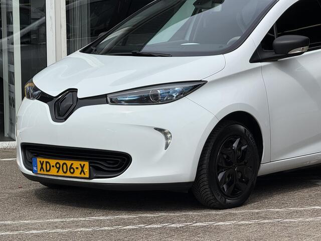 Renault ZOE R90 Life Black Line 41 kWh | NAP | Accu inclusief | Navigatie | Key-less | Cruise Control | Parkeersensoren | Climate Control | BT-Telefoonfunctie |