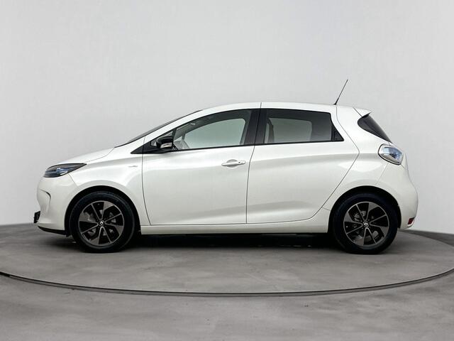 Renault ZOE R110 Bose 41 kWh Inclusief Koopaccu | Bose Sound | Parkeersensoren | Lederen Bekleding | Navigatie | Stoelverwarming | Cruise & Climate Control | Keyless entry | Apple/Android Carplay |