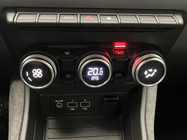 Renault ZOE R110 Zen 52 kWh / Koopaccu / Dealer Onderhouden / Apple CarPlay/Android Auto / Climate Control / Digitaal Dashboard / Cruise Control / Camera en Sensoren Voor + Achter /