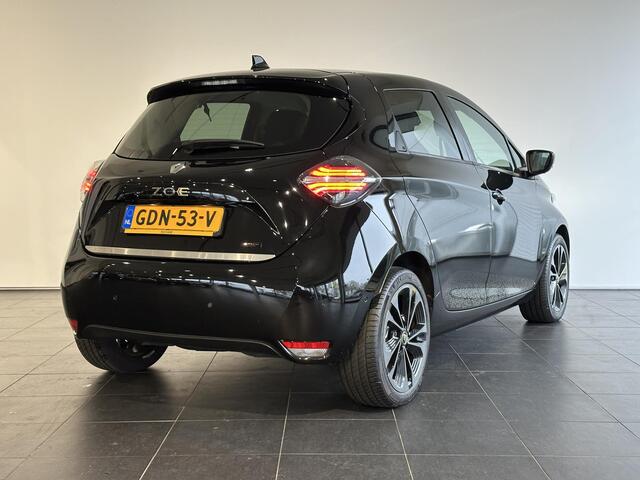 Renault ZOE R135 Iconic 52 kWh 98% SOH | KOOP ACCU | ACHTERUITRIJCAMERA | PARKEERSENSOREN RONDOM | PACK WINTER | BLIS