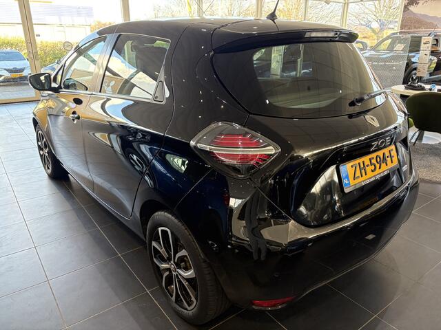 Renault ZOE R110 Iconic 41 kWh (incl. Accu) | Navigatie | Climat Control | Cruise | Camera \ Sensoren | incl. Bovag rijklaarpakket met 12 maanden garantie |