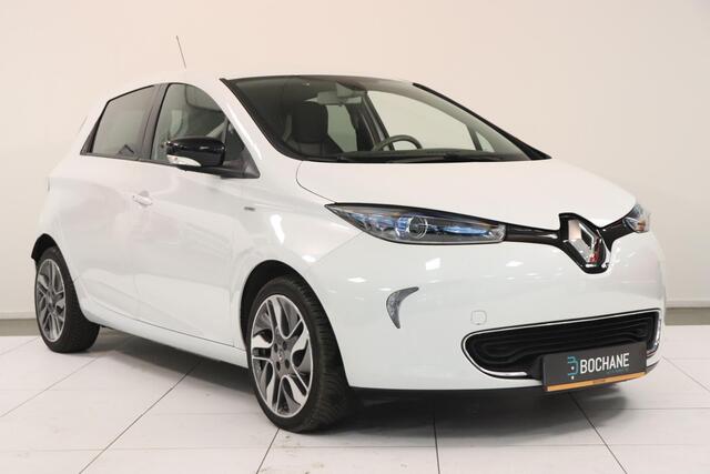 Renault ZOE R110 Bose 41 kWh (Accu huur) | BOSE audio | Camera | Leder | Climate control | Stoelverwarming | SoH 92,1% | 17"Lichtmetaal |