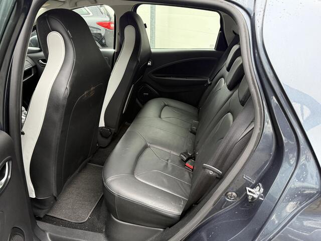 Renault ZOE R135 Edition One 52 kWh (ex Accu) | Leder | Camera | BOSE | Winterpack | Dealer Onderhouden