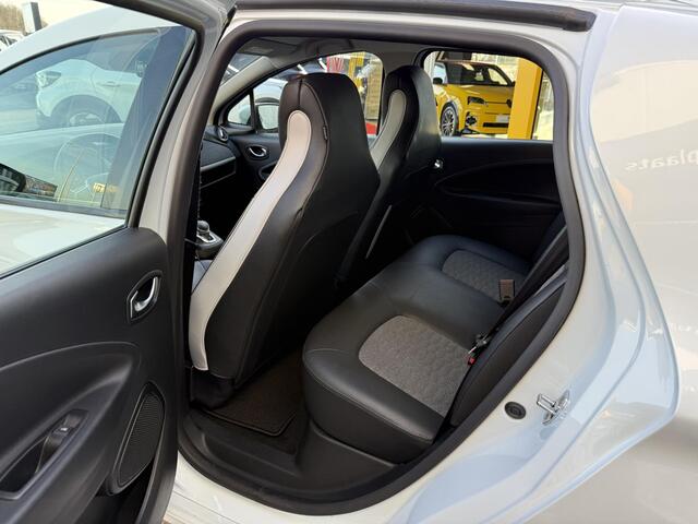 Renault ZOE R110 Intens 52 kWh | Inclusief accu | Navigatie | Climate Control | Key-less | DAB | LED | Lichtmetaal | Cruise Control |