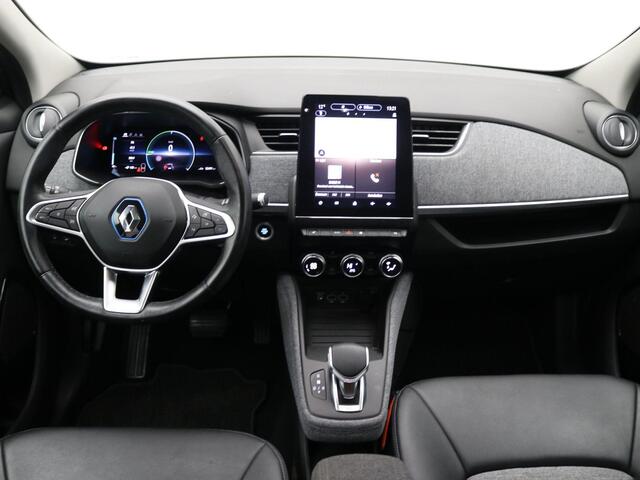 Renault ZOE R135 Intens Business 52 kWh / Warmtepomp / Trekhaak / Stoel en Stuurverwarming / SoH 86% / Achteruitrij Camera / Dodehoek Detectie / Historie Bekend / 1ste Eigenaar /