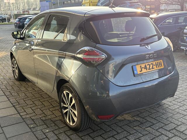 Renault ZOE R135 Intens 52 kWh | Accuhuur | DC Lader | Easy Link 9'' | Climate Control | Cruise Control | Achteruitrijcamera | Navi |