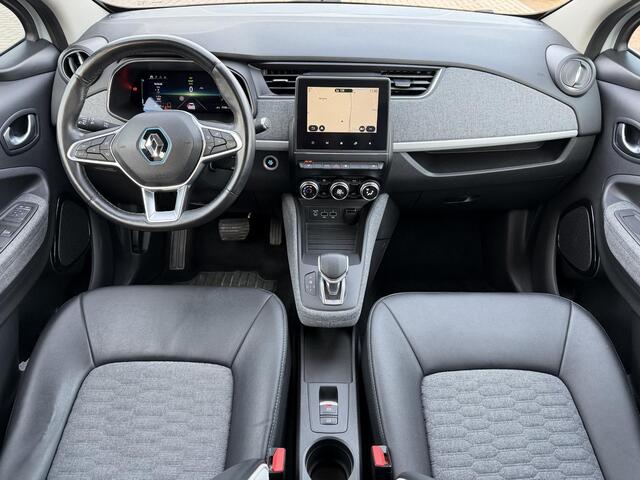 Renault ZOE R135 Intens 52 kWh / SOH 92.7 / Koop Accu / Dealer Onderhouden / Camera / Navigatie / Stoel & Stuurwiel verwarming / Apple Carplay & Android Auto / DAB /