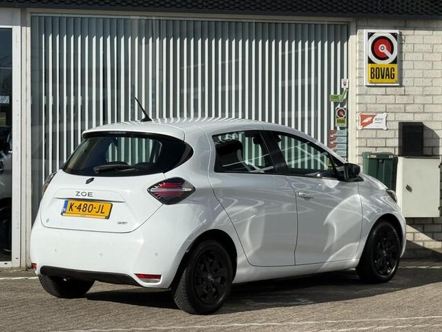 Renault ZOE R110 Life Carshare 52 kWh | NAP | Navigatie | Climate Control | DAB | Parkeersensoren | LED | Key-less | Cruise Control |