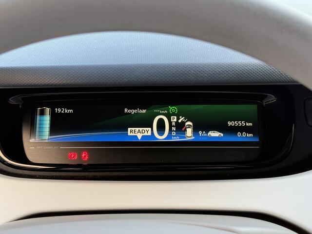 Renault ZOE R90 Life 41 kWh | incl accu (!) | Navigatie | Climate Control | Key-less | Parkeersensoren |