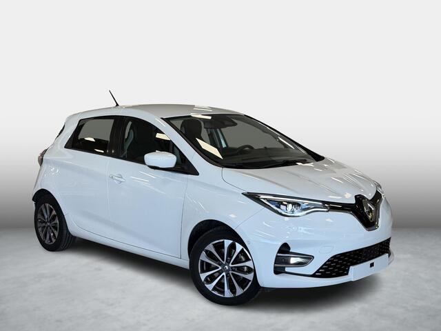 Renault ZOE Intens B-buy 52KWH R135 / Koopaccu / SOH 94% / Clima / Navigatie / Cruise Controle / Parkeer Camera / Carplay / 16" LM velgen / donker glas