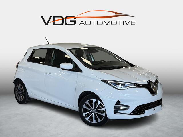 Renault ZOE Intens B-buy 52KWH R135 / Koopaccu / SOH 95% / Clima / Navigatie / Cruise Controle / Parkeer Camera / Carplay / 16" LM velgen / donker glas
