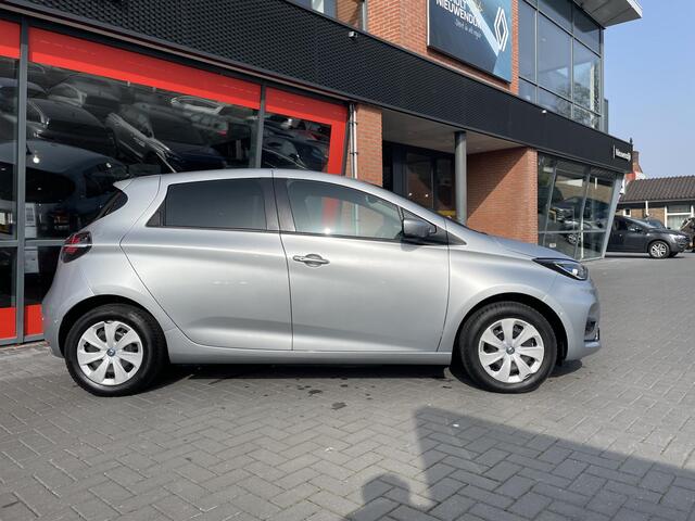 Renault ZOE R135 Intens Business 52 kWh / STOEL + STUURVERWARMING / ACHTERUITRIJCAMERA / PARKEERSENSOREN / CRUISE CONTROL
