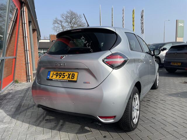 Renault ZOE R135 Intens Business 52 kWh / STOEL + STUURVERWARMING / ACHTERUITRIJCAMERA / PARKEERSENSOREN / CRUISE CONTROL