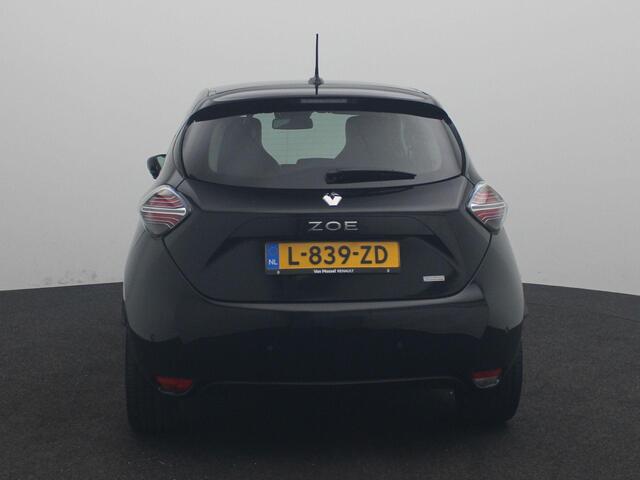 Renault ZOE R135 Intens 52 kWh Koopaccu inclusief | Easy Link Navigatie met Apple CarPlay & Android Auto | Parkeersensoren v+a met achteruitrijcamera | Pack Winter met stoel- en stuurverwarming