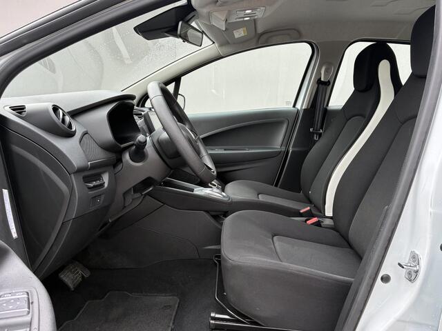 Renault ZOE R110 Life 52 kWh / SOH 94% / Koopaccu / Eerste Eigenaar / CCS Laden / Apple Carplay/Android Auto / All-Season Banden /