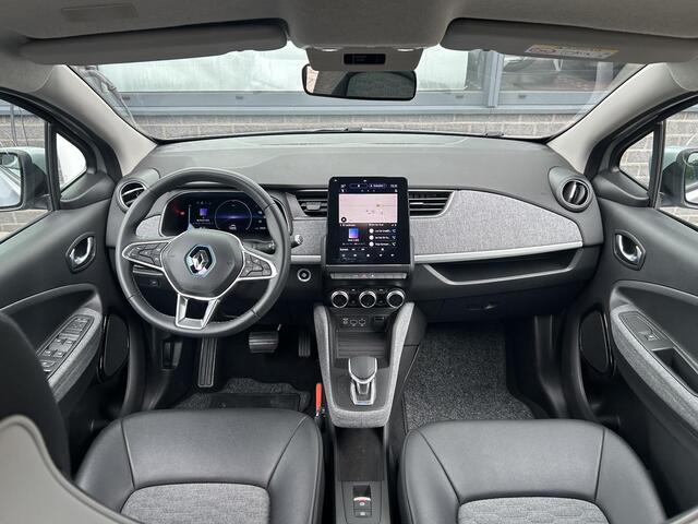 Renault ZOE R135 Zen 52 kWh / SOH 90,8% / Groot Navigatie Scherm / 1e Eigenaar / Dealer Onderhouden / Achteruitrijcamera / Carplay / Android Auto / CCS Snelladen /