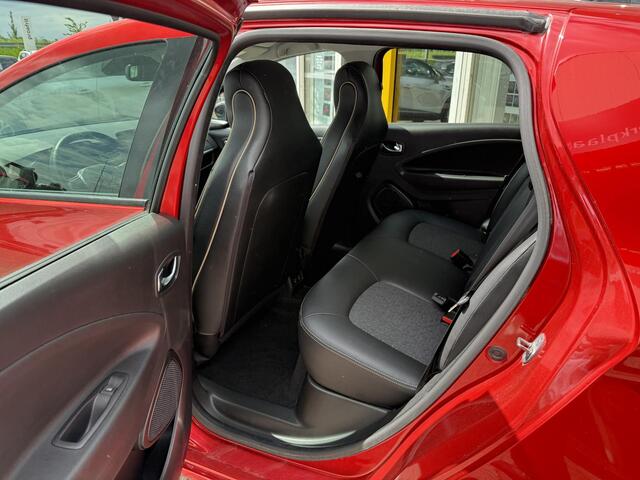 Renault ZOE R135 Intens 52 kWh | Bose Audio | Navigatie | Achteruitrijcamera | Climate Control | LED | DAB | Key-less |