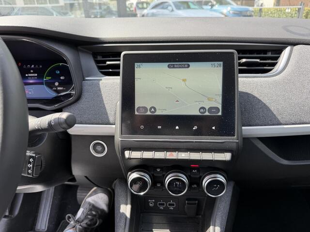 Renault ZOE R135 Evolution 52 kWh SOH 95% | 30.000KM | DEALER ONDERHOUDEN| CAMERA | CCS SNELLADER| FULL LED | RIJKLAAR GELEVERD INCL. 12 MND BOVAG GARANTIE| LANE ASSIST|