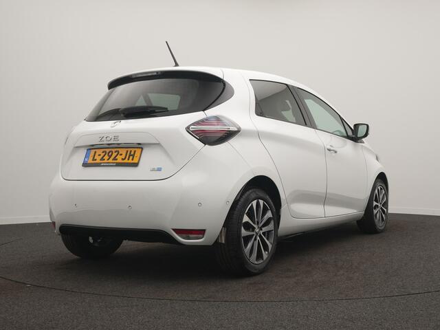 Renault ZOE R135 Intens 52 kWh - RIJKLAARPRIJS - Achteruitrijcamera - Stoel- en Stuurverwarming - Dealeronderhouden