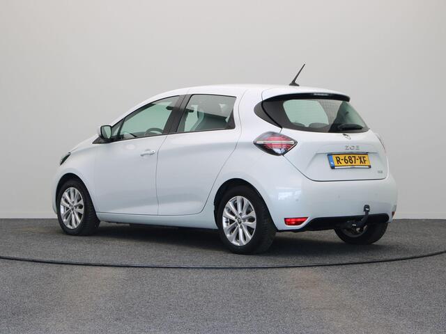 Renault ZOE R135 Intens 52 kWh | Koop Accu | Trekhaak | Stoel/Stuur verwarming | CCS Snelladen | Achteruitrijcamera | Climate Control |