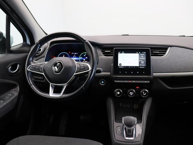 Renault ZOE R135 Intens 52 kWh | Koop Accu | Trekhaak | Stoel/Stuur verwarming | CCS Snelladen | Achteruitrijcamera | Climate Control |