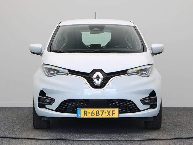 Renault ZOE R135 Intens 52 kWh | Koop Accu | Trekhaak | Stoel/Stuur verwarming | CCS Snelladen | Achteruitrijcamera | Climate Control |
