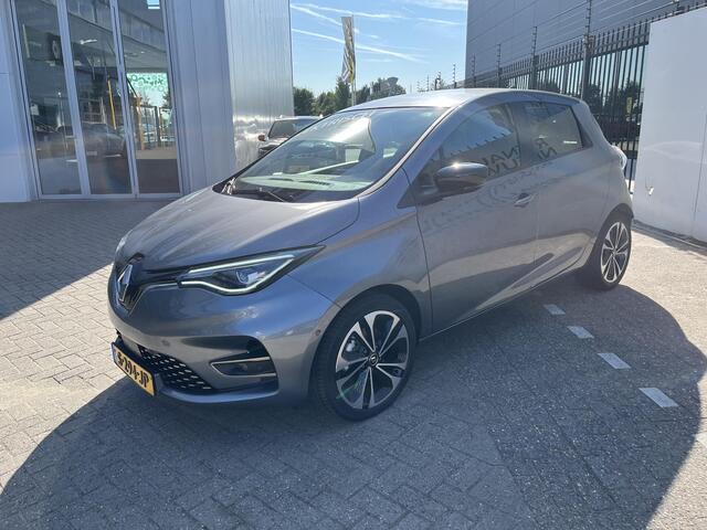 Renault ZOE R135 Iconic 52 kWh (Koop Accu) AUTOMAAT | BLIND SPOT | CAMERA | SENSOREN | CLIMATE | CRUISE CONTROL | APPLE CARPLAY