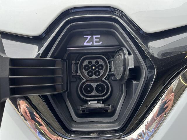 Renault ZOE R135 52 kWh / Koopaccu / Keyless / Camera / Parkeerhulp V+A / Navigatie /