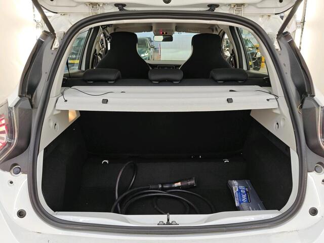 Renault ZOE R110 LIFE 52 kWh I KOOPACCU I NAVIGATIESYSTEEM I P-SENSOREN I CLIMATE CONTROL