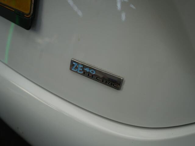 Renault ZOE Q90 Life Quickcharge 41 kWh - RIJKLAARPRIJS - Accukoop - Parkeersensoren achter